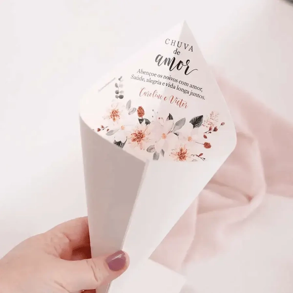 Cones De Papel Para Pétalas