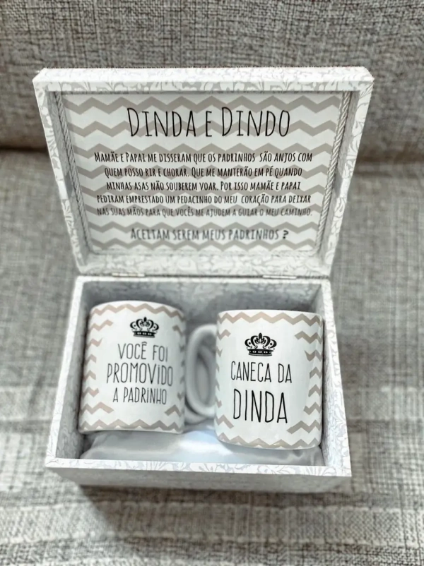 Caixa Convite Padrinhos Batismo/Consagração Com Canecas Personalizadas
